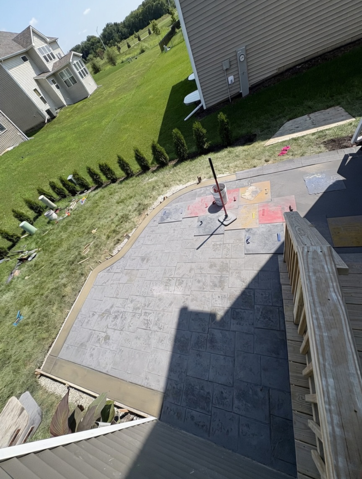 Stamped concrete patio with stamp mats and color release